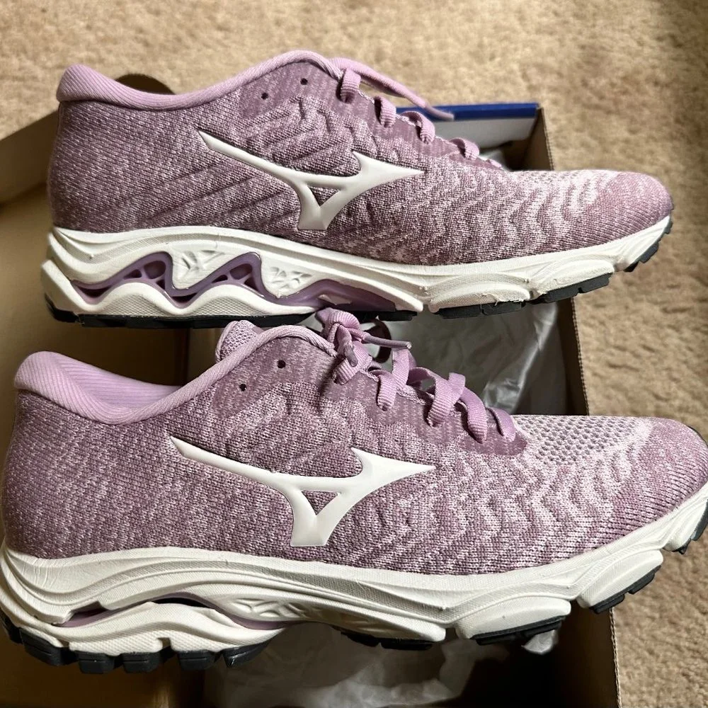 Mizuno Women's Wave Inspire 16 Road Running Shoe size 7.5, Pink - Picture 1 of 8